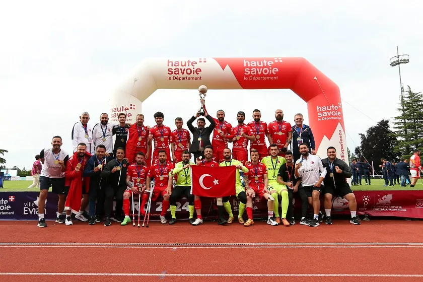 Şampiyon Takıma Yıldızlı Destek: Ampute Futbol Milli Takımı Mercedes-Benz Türk ile Yola Devam Ediyor