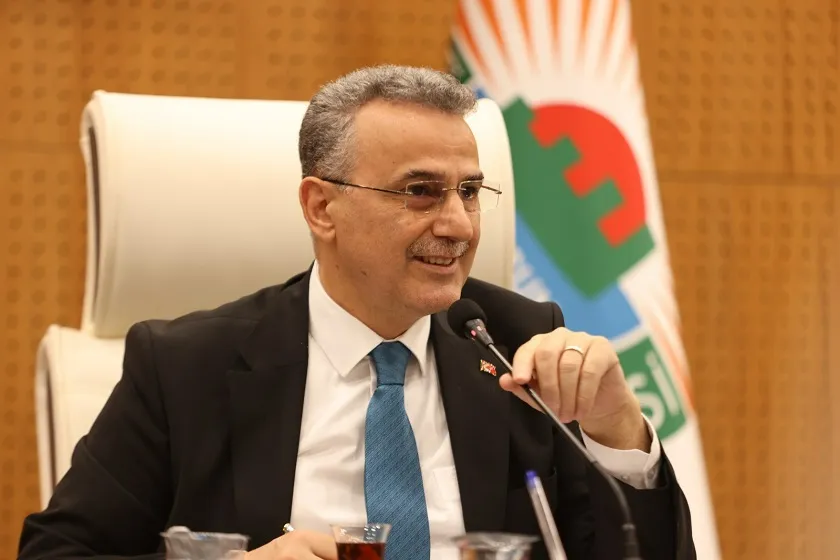 İLKADIM BELEDİYESİ’NDEN KARLA MÜCADELE SEFERBERLİĞİ